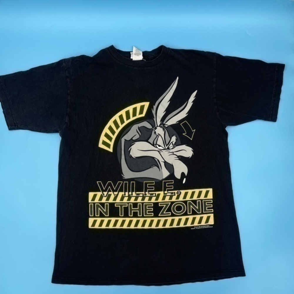 1997 Vintage Looney Tunes Wile E Coyote Graphic Tee